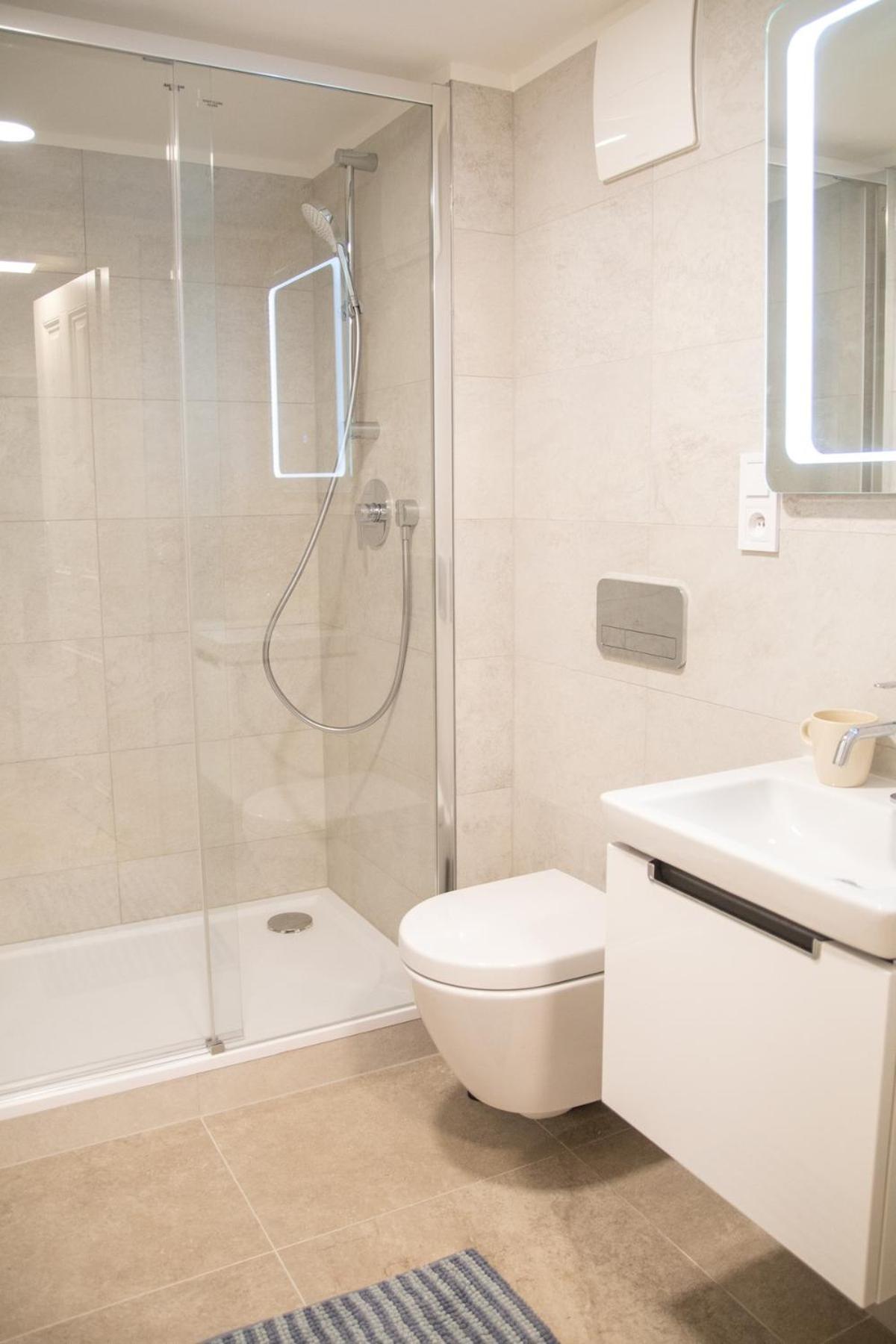 Newly Renovated In Wenceslas Square Apartmán